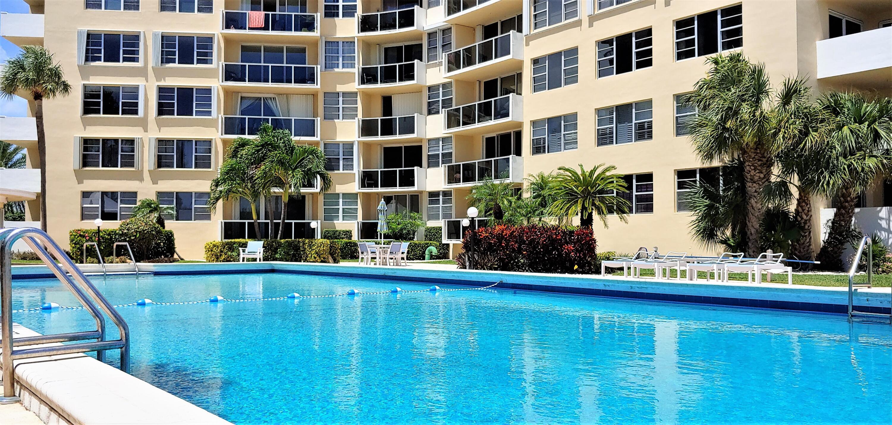 LA FONTANA APTS OF PALM BEACH INC - Residential Lease
