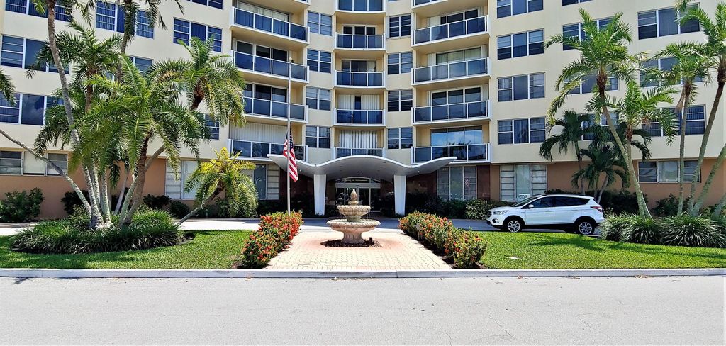 Photo of 2800 N Flagler Drive #401, West Palm Beach, FL 33407 (MLS # B26027393)