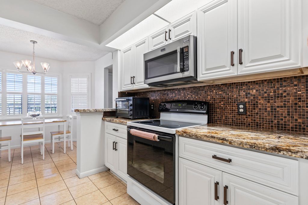 Photo of 1000 SW 125th Avenue #211, Pembroke Pines, FL 33027 (MLS # B26007879)