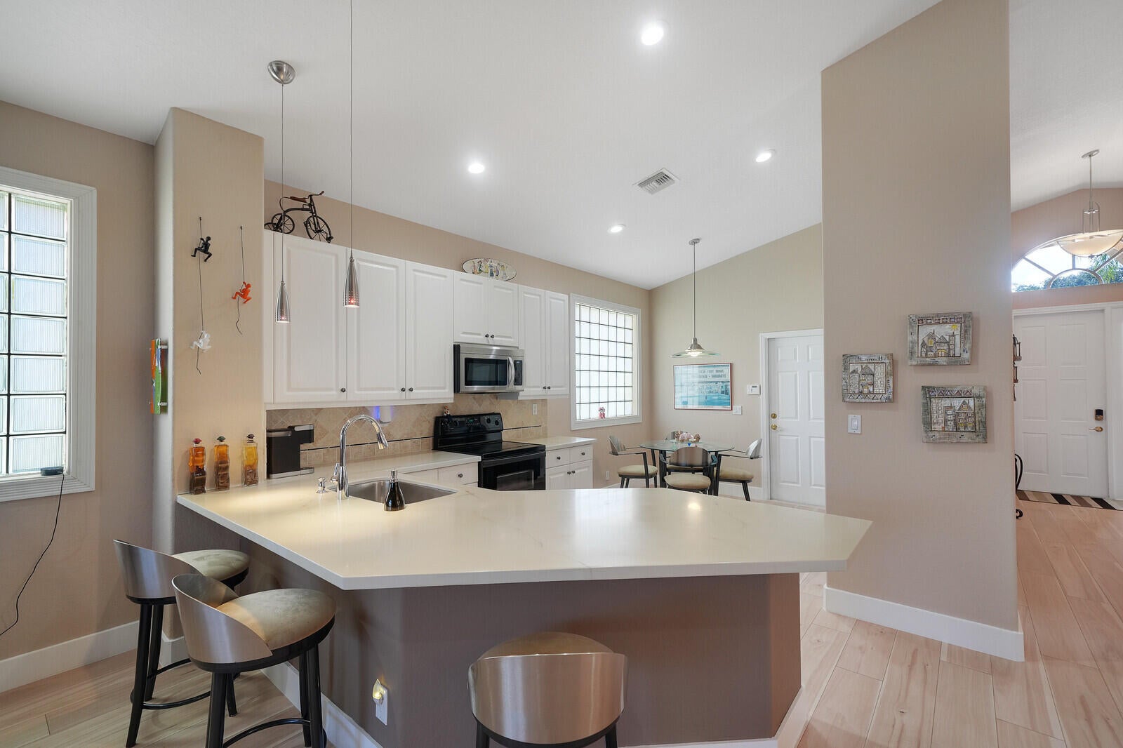7148 CATALUNA Circle