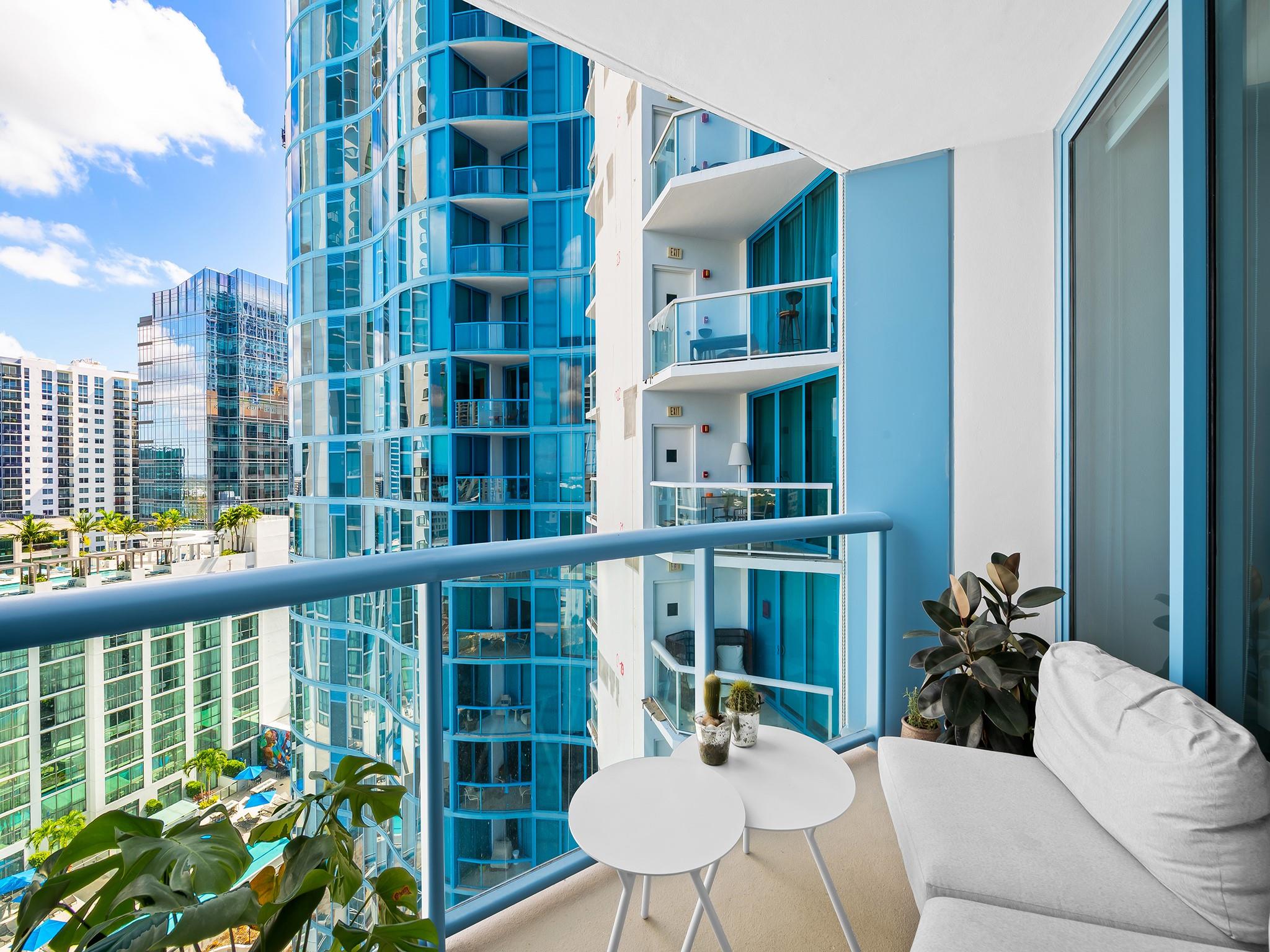 Live a life on luxury in this fully furnished 2 bed, 2.5 bath Lexington model on the 21st floor of Las Olas River House. Take the elevator to your private foyer entrance - opening up to a spacious split layout featuring floor-to-ceiling impact windows that fill the space with natural light. The unit features a split layout with separate primary & guest suites, each with their own ensuite bathroom. Two large balconies offer stunning views of the New River & downtown Fort Lauderdale. Enjoy this premier location along the Riverwalk in walking distance of Las Olas Blvd, dining, shops & a short drive to the beach, Brightline and the airport. Luxury amenities include a fitness center, spa, valet, security & more.