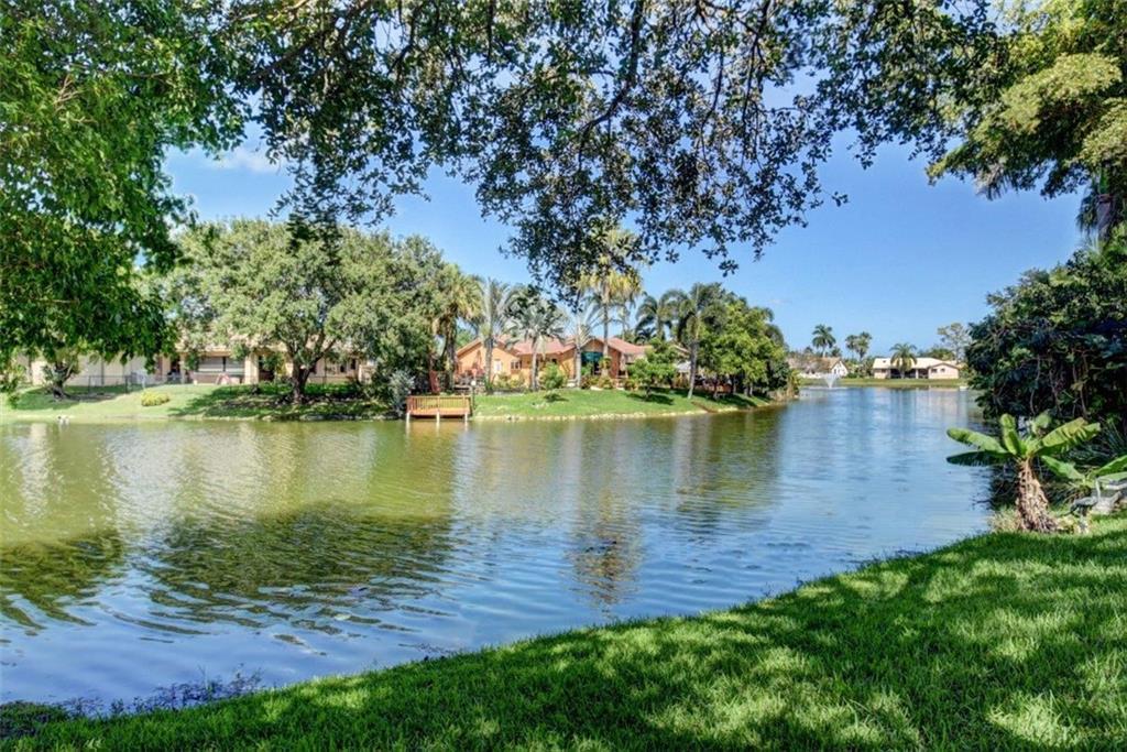 Springs Gateway 127-17 B - Residential