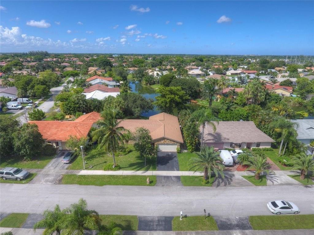 Springs Gateway 127-17 B - Residential