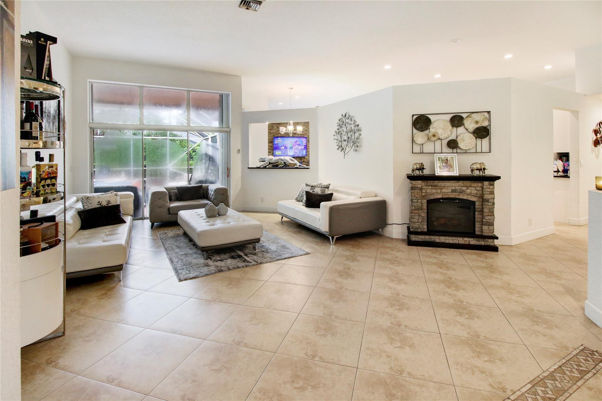 Kensington 146-39 B - Residential