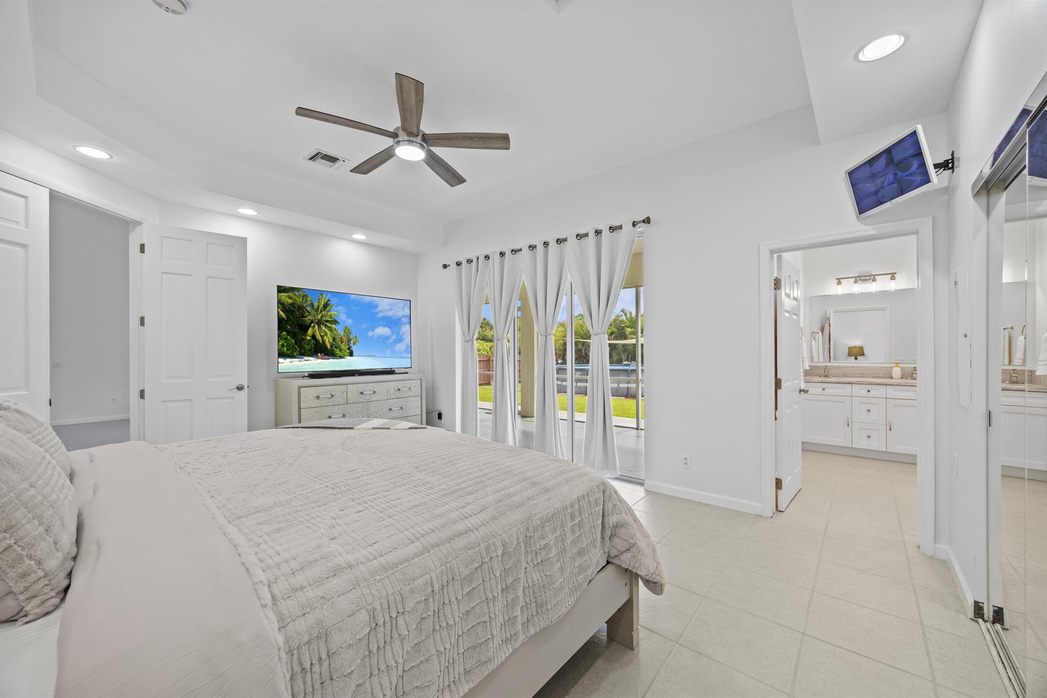 The Acreage - Residential