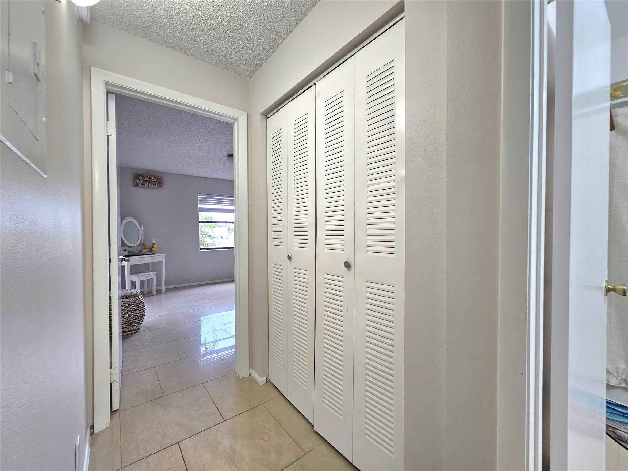 Summerbreeze Condo - Residential Lease