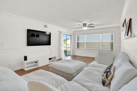 Tiny photo for 4715 Lucerne Lakes Boulevard E #103, Lake Worth, FL 33467 (MLS # R11160307)