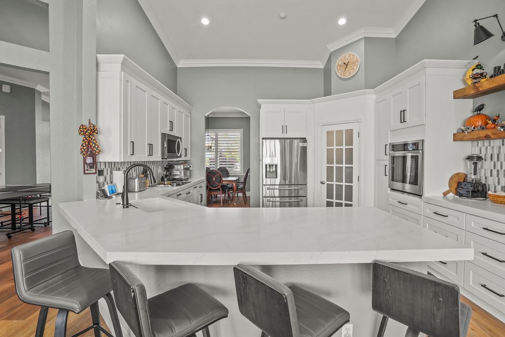 Photo of 15705 Meadow Wood Drive, Wellington, FL 33414 (MLS # R10933918)