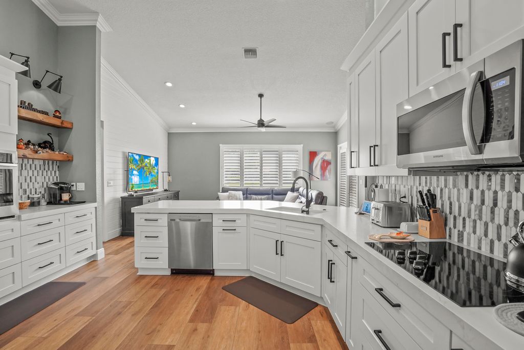 Photo of 15705 Meadow Wood Drive, Wellington, FL 33414 (MLS # R10933918)