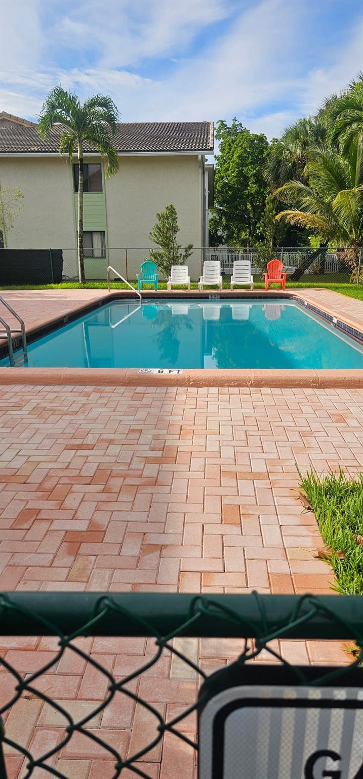 The Villas At Coral Spgs - Residential Lease