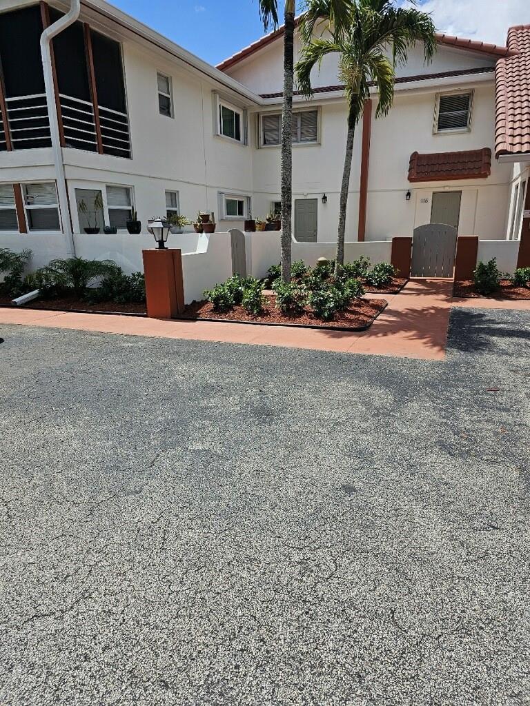 The Villas At Coral Spgs - Residential Lease