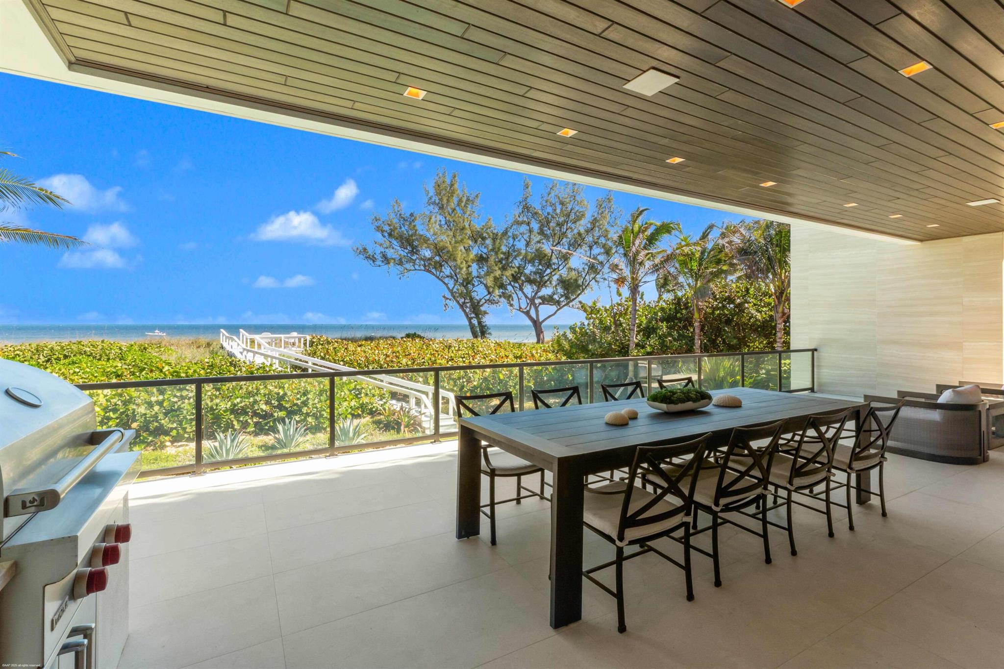 ISLAND BEACH - Residential