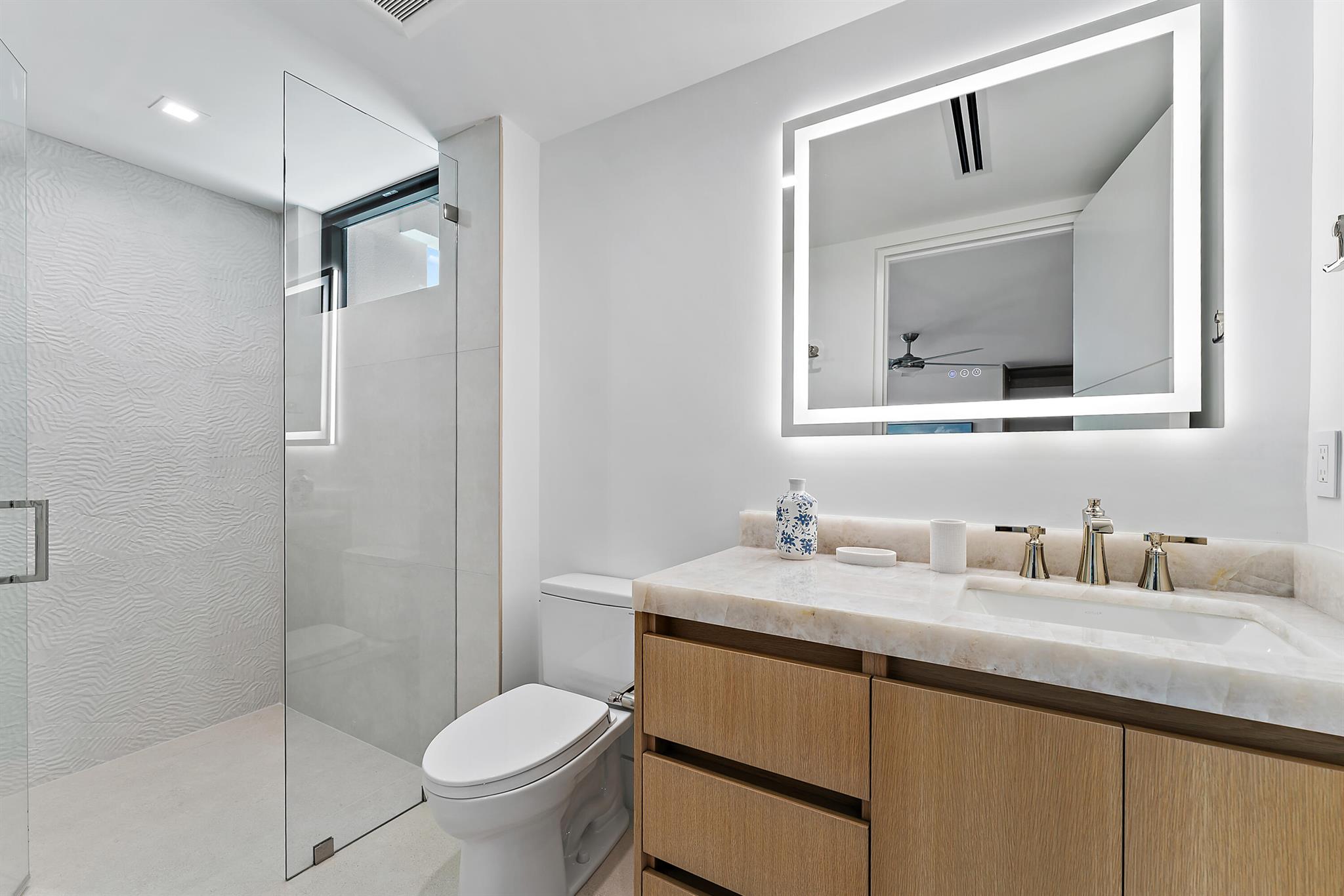 ISLAND BEACH - Residential