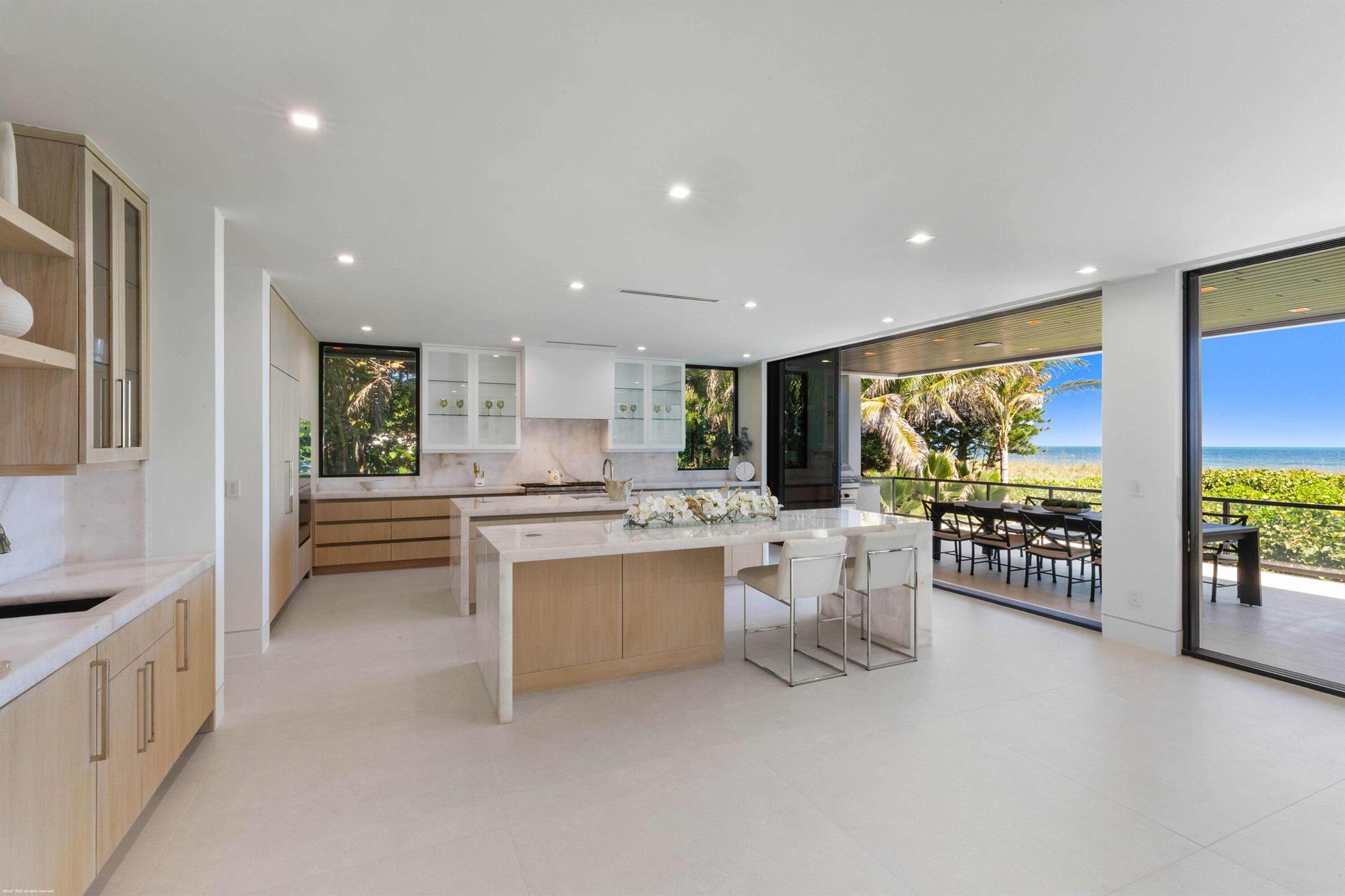 ISLAND BEACH - Residential