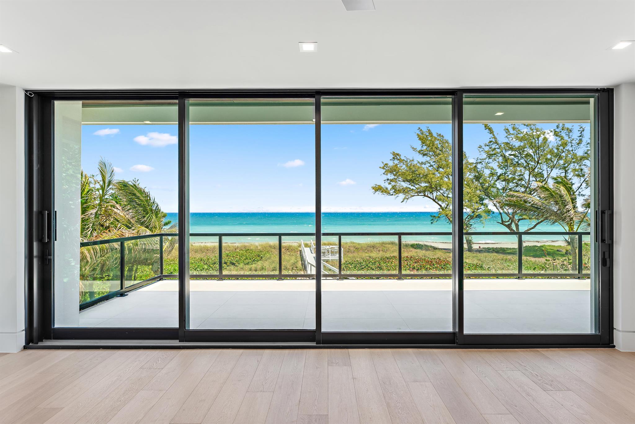 ISLAND BEACH - Residential