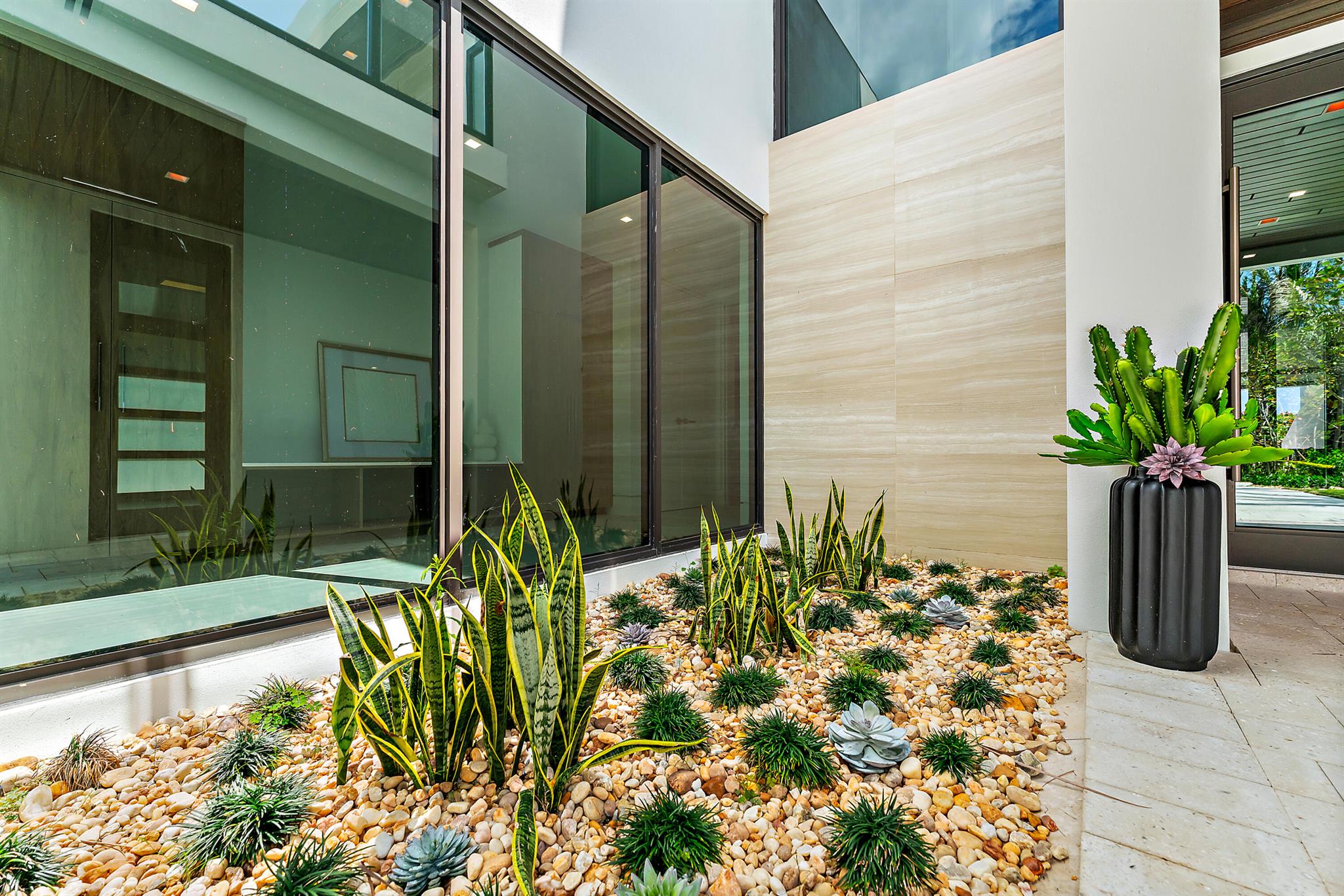 ISLAND BEACH - Residential