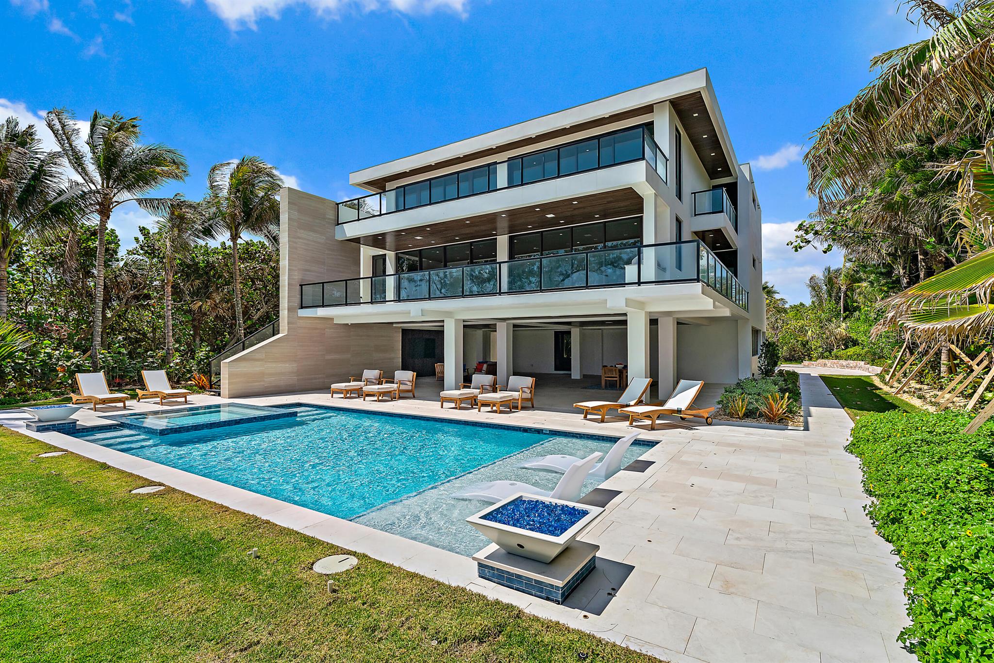 ISLAND BEACH - Residential