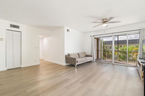 505 Spencer Drive 207 West Palm Beach FL 33409