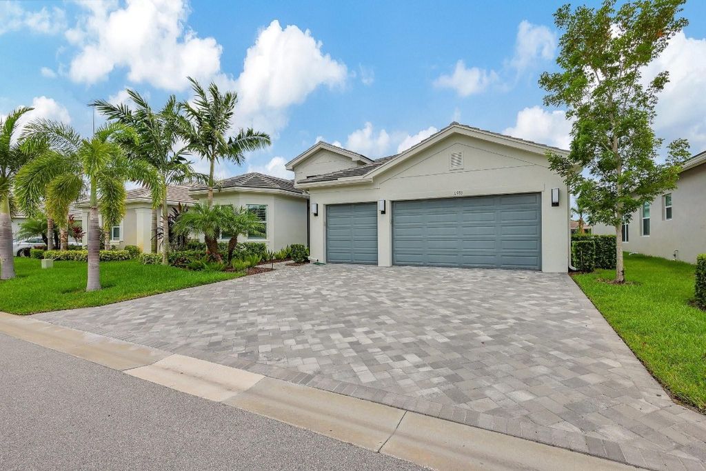 Photo of 11933 SW Hunter Hill Avenue, Port Saint Lucie, FL 34987 (MLS # F10446182)