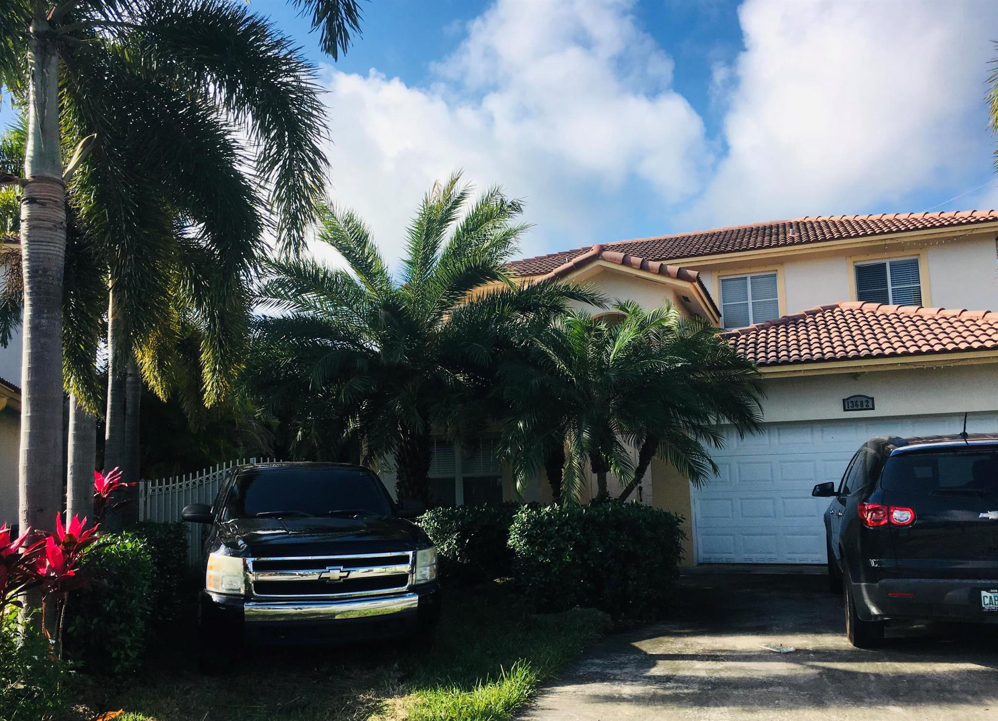 Well maintained 4bd/3ba, with 1/1 downstairs, master is upstairs. AC '24, accordion shutters, irregular lot gives the backyard extra patio for pool, oversize shed, pavers, privacy arecas. No HOA!! Huge living room can be split to make a formal living and a family room, separate dining room. Close to shopping, turnpike for easy commutes. Currently rented, long-term excellent tenants would like to stay but are M2M if purchasing for owner occ. space to park multiple cars, RV, boats, any/all.