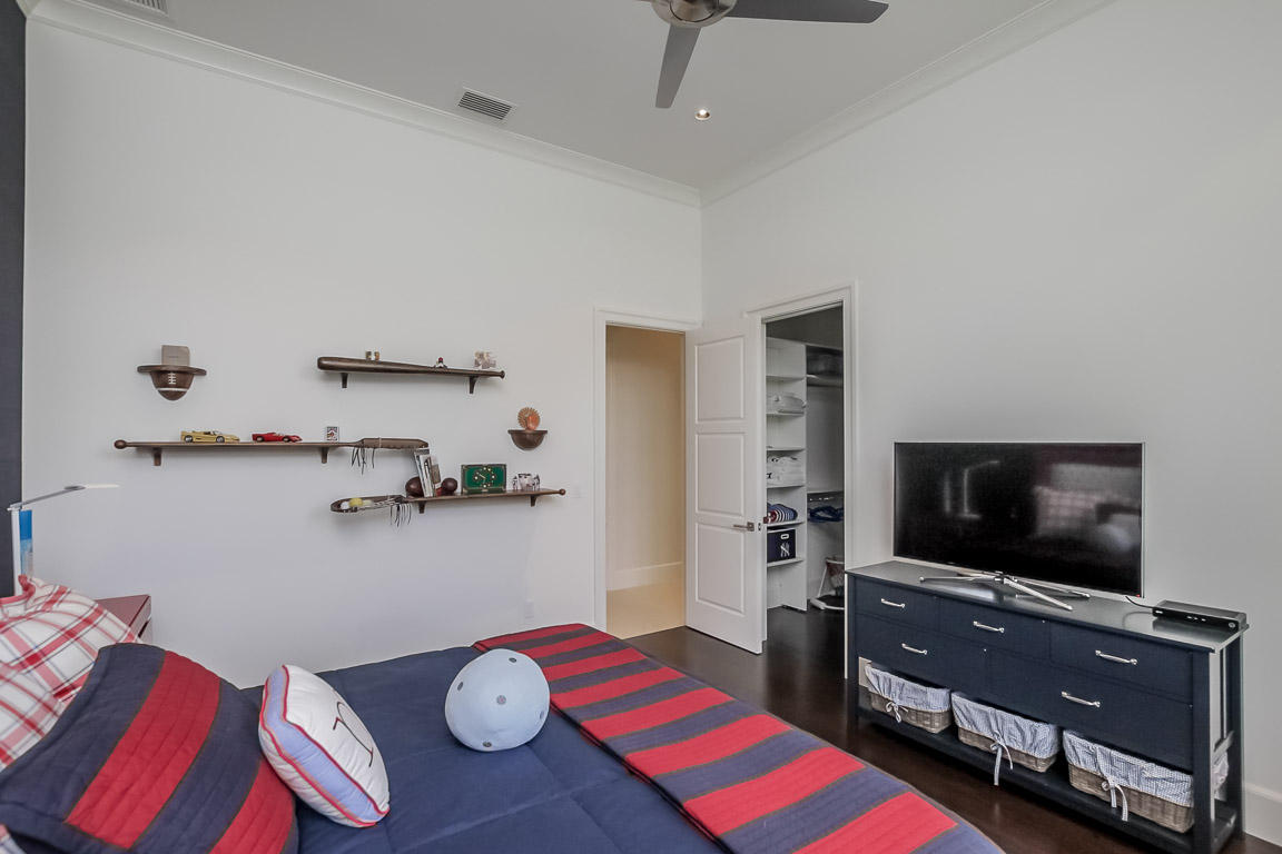 OLD PALM - Residential