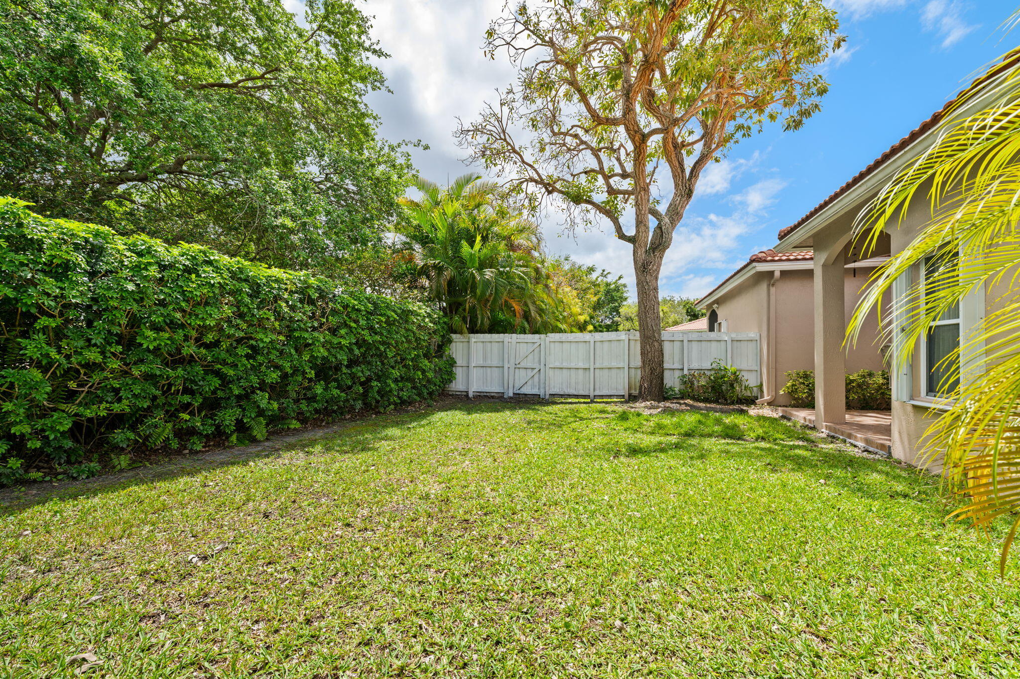 PEMBROKE FALLS PHASE 3. WATER WAYS. - Residential