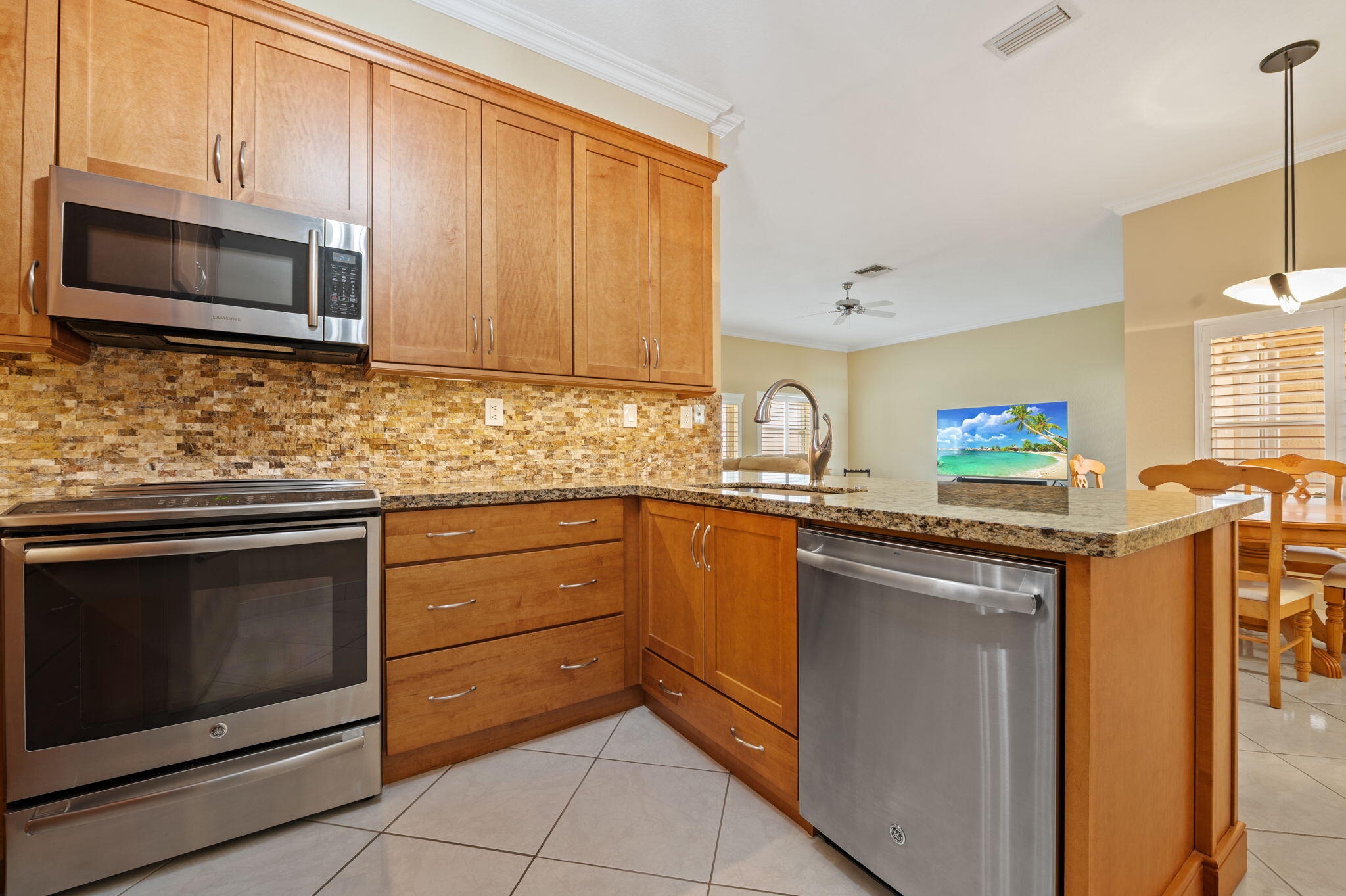 PEMBROKE FALLS PHASE 3. WATER WAYS. - Residential