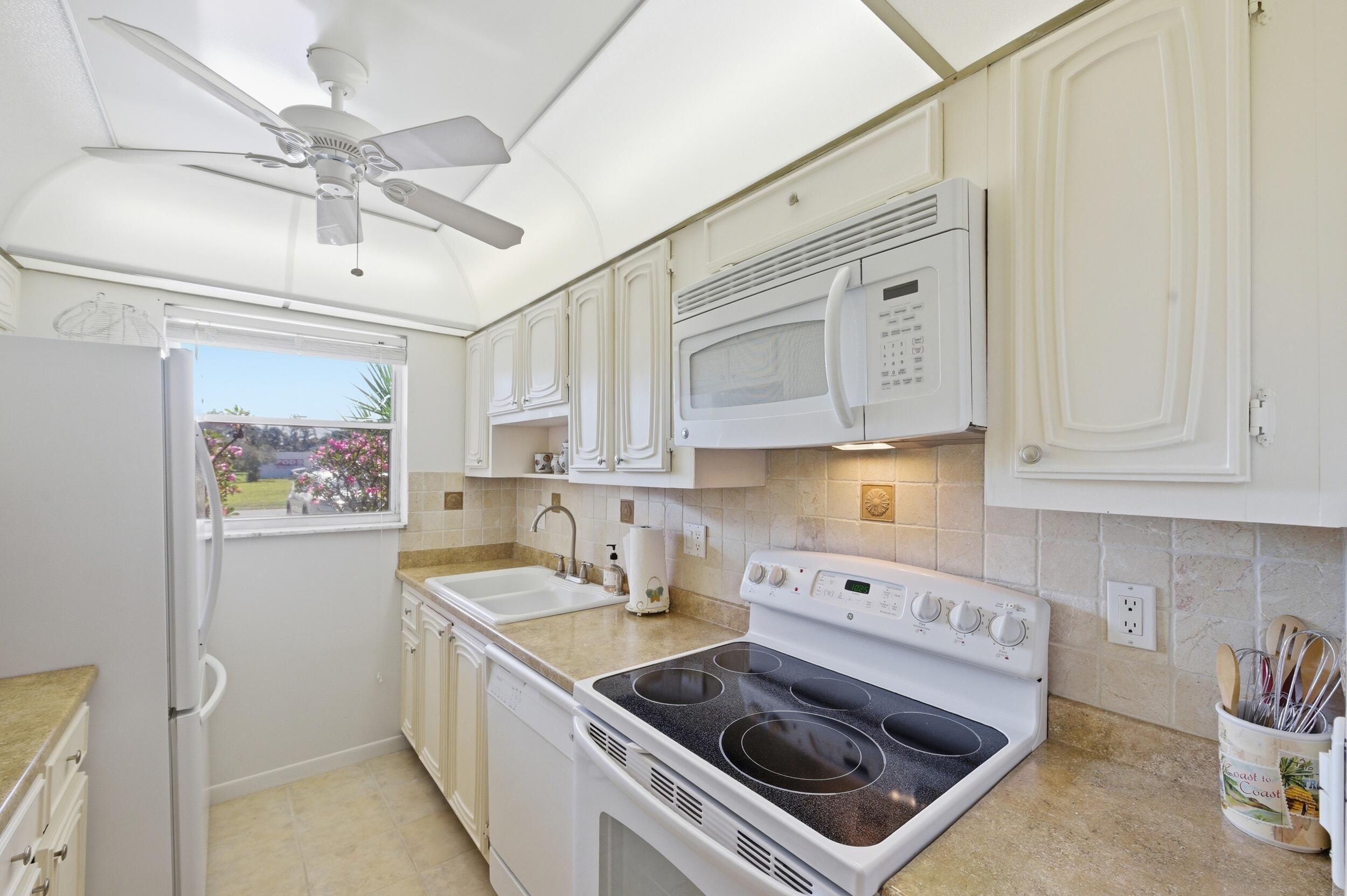 HIGH POINT OF DELRAY SEC 4 - Residential