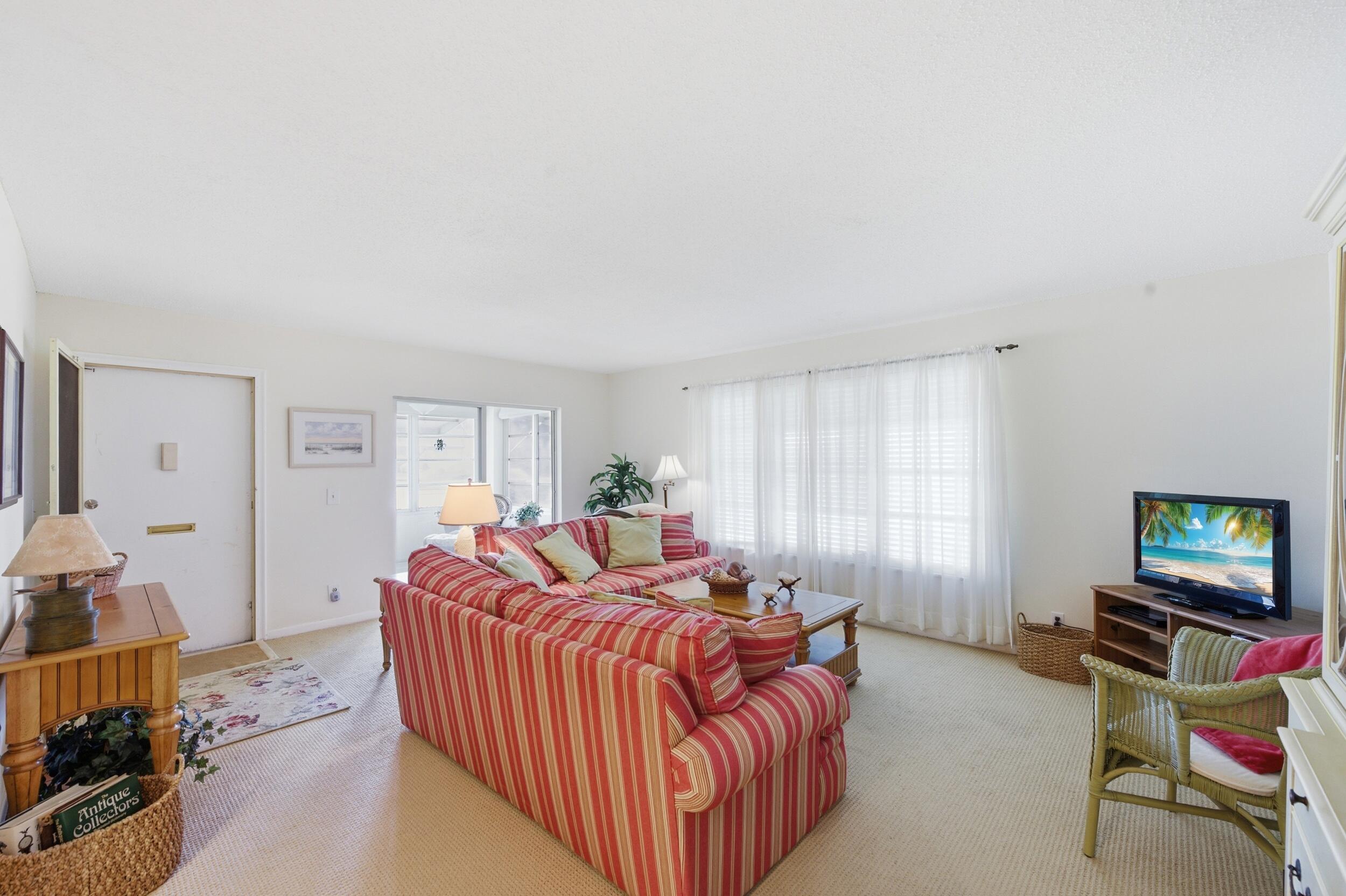 HIGH POINT OF DELRAY SEC 4 - Residential