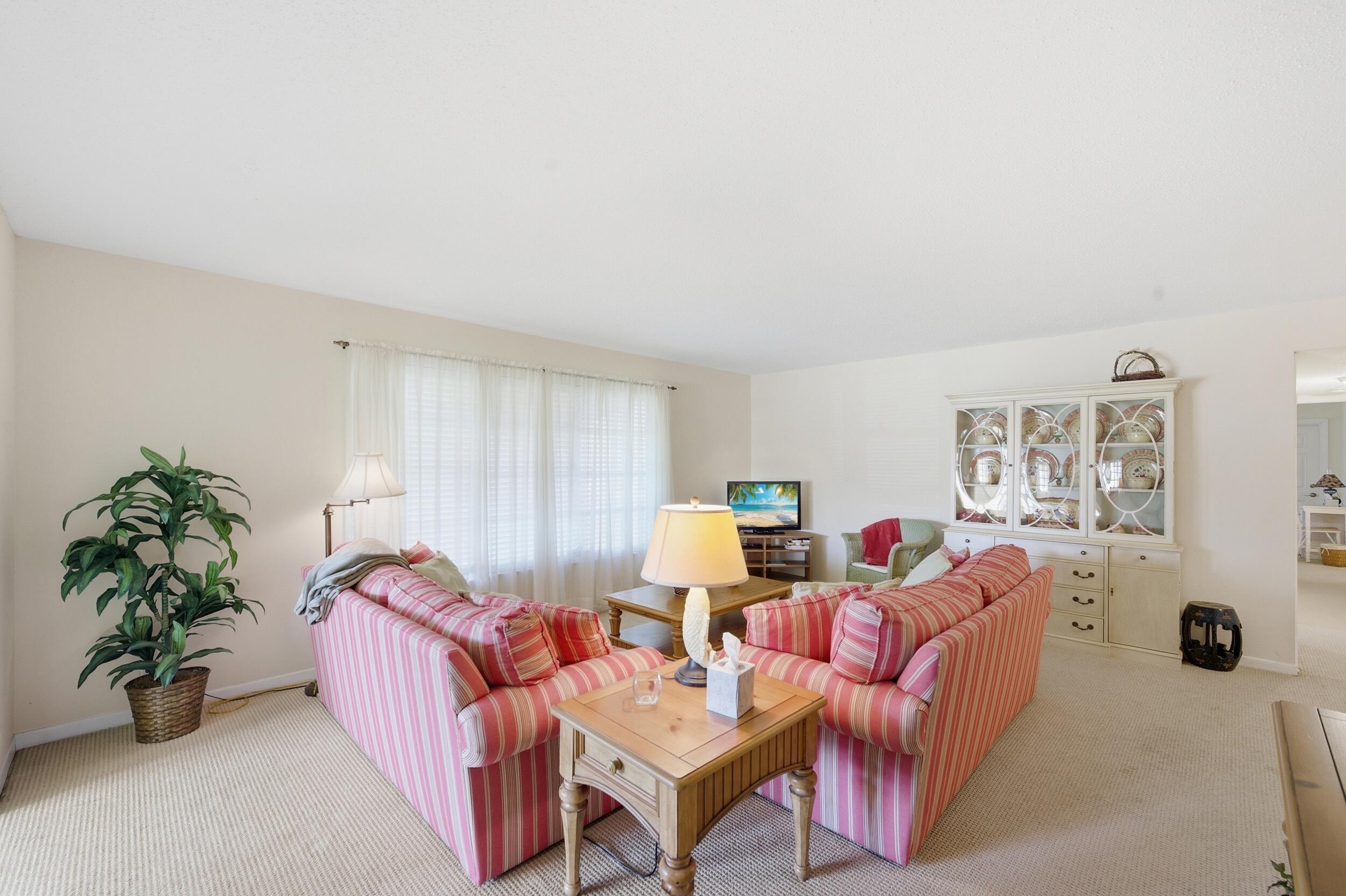 HIGH POINT OF DELRAY SEC 4 - Residential
