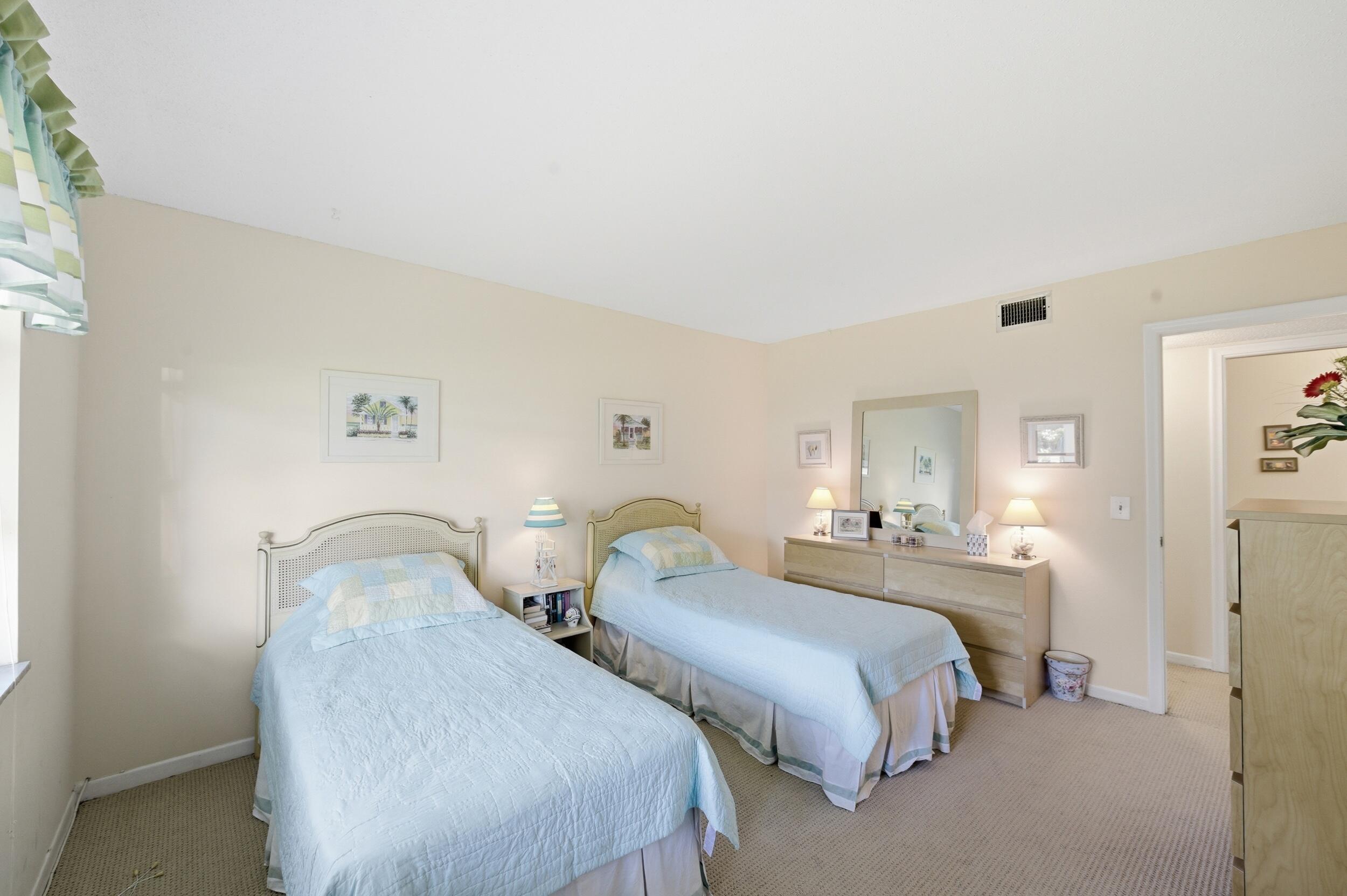 HIGH POINT OF DELRAY SEC 4 - Residential