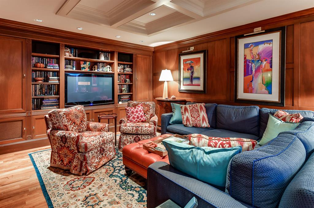 REEF CONDO - Residential