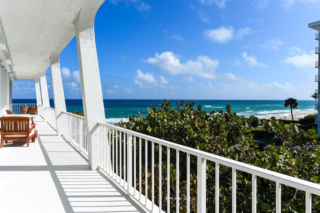 REEF CONDO - Residential