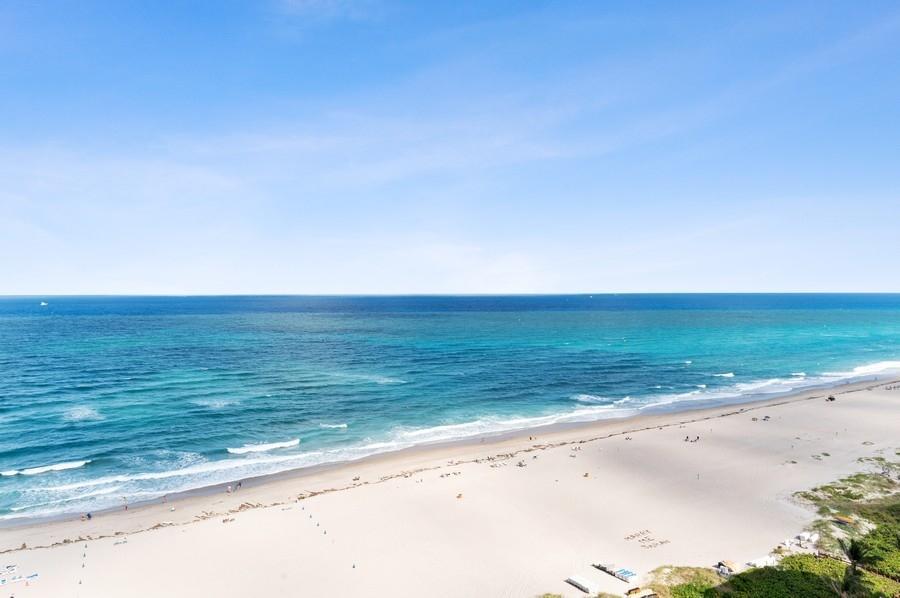 VISTABLUE SINGER ISLAND CONDO - Residential