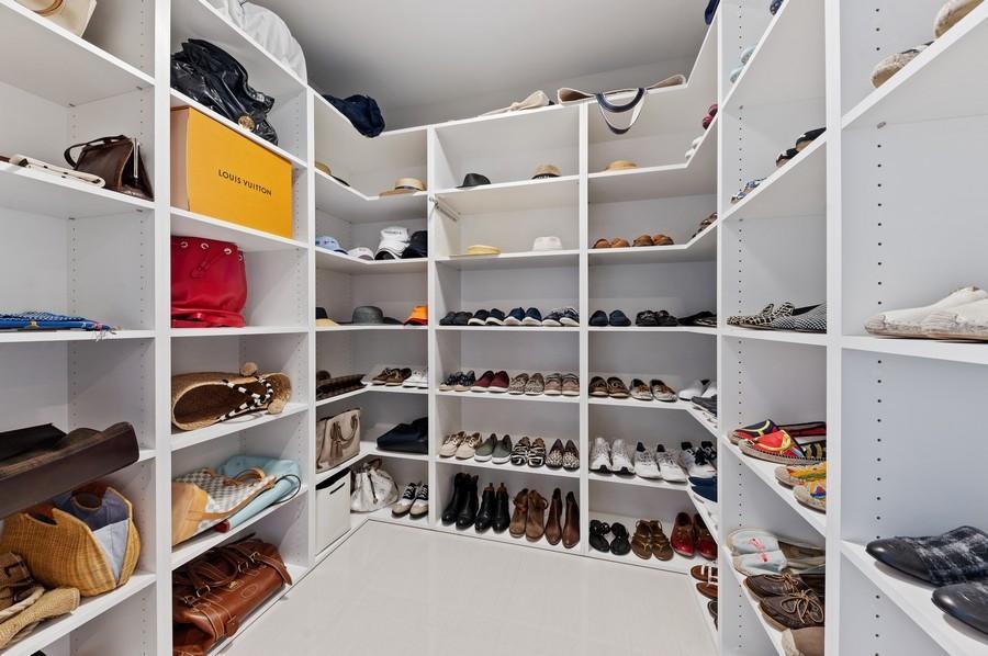 VISTABLUE SINGER ISLAND CONDO - Residential