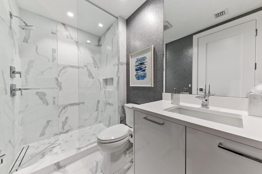 VISTABLUE SINGER ISLAND CONDO - Residential