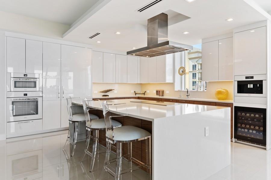 VISTABLUE SINGER ISLAND CONDO - Residential