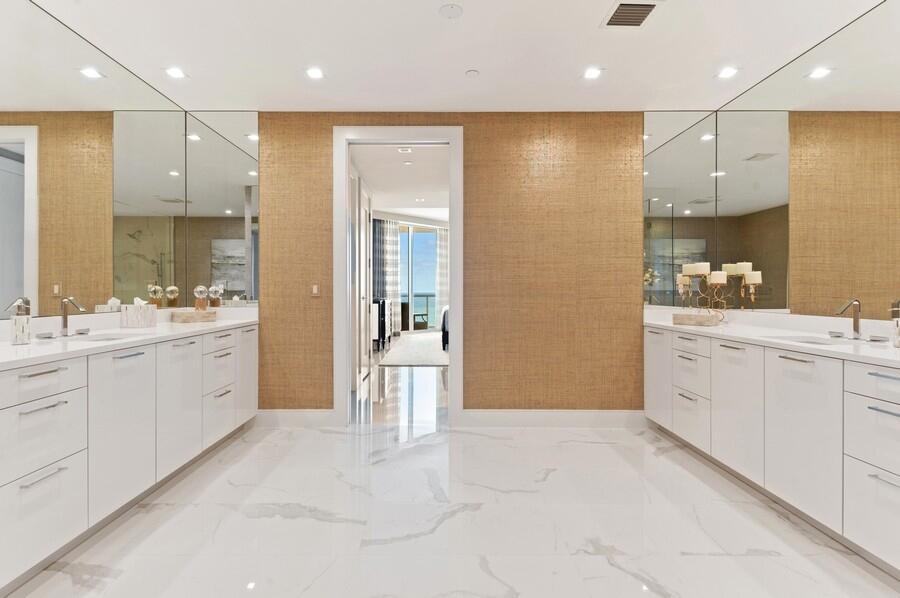 VISTABLUE SINGER ISLAND CONDO - Residential