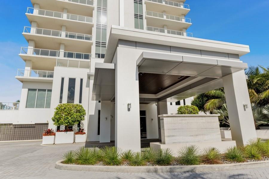 VISTABLUE SINGER ISLAND CONDO - Residential