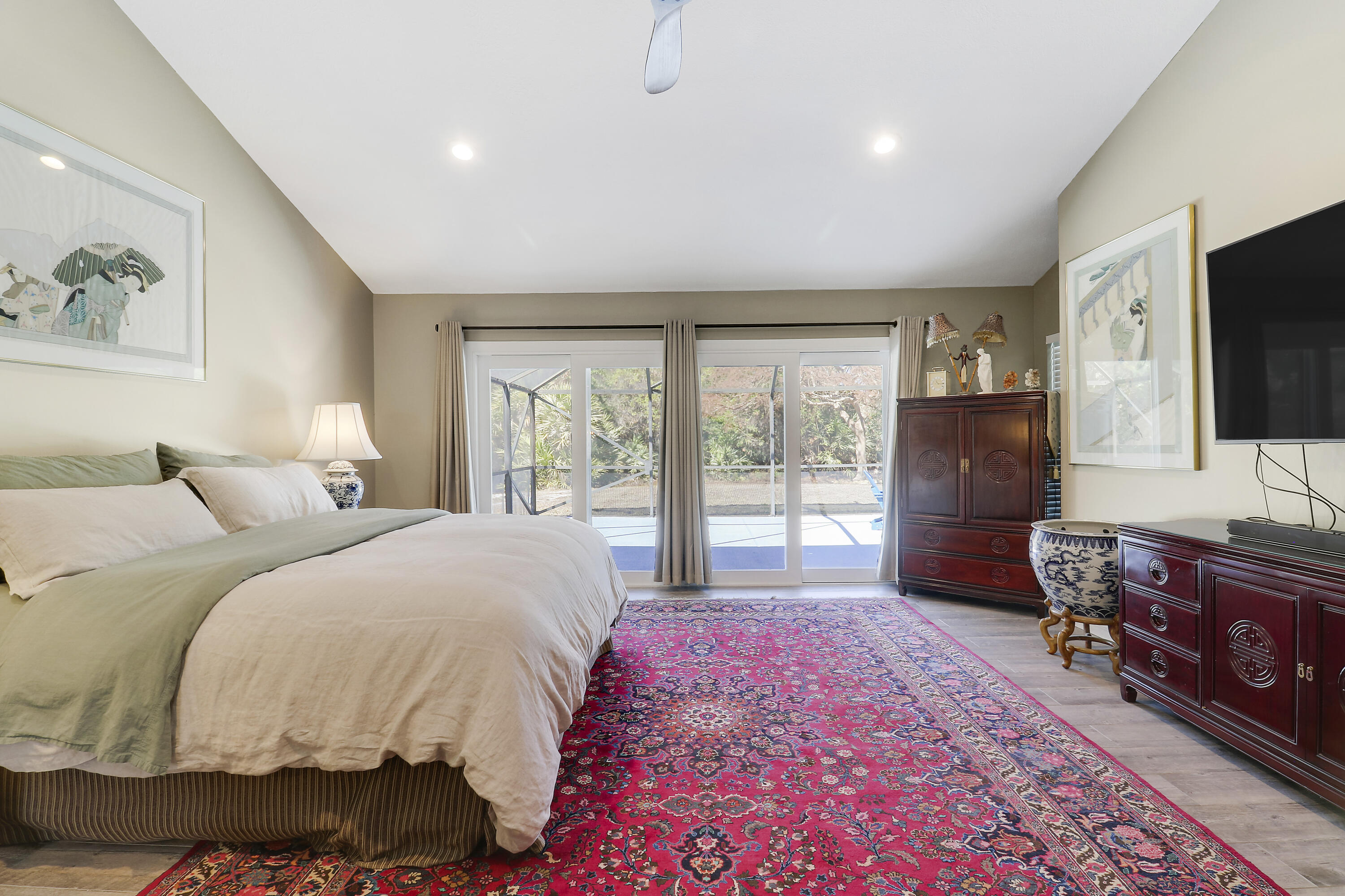 SUGARHILL - Residential