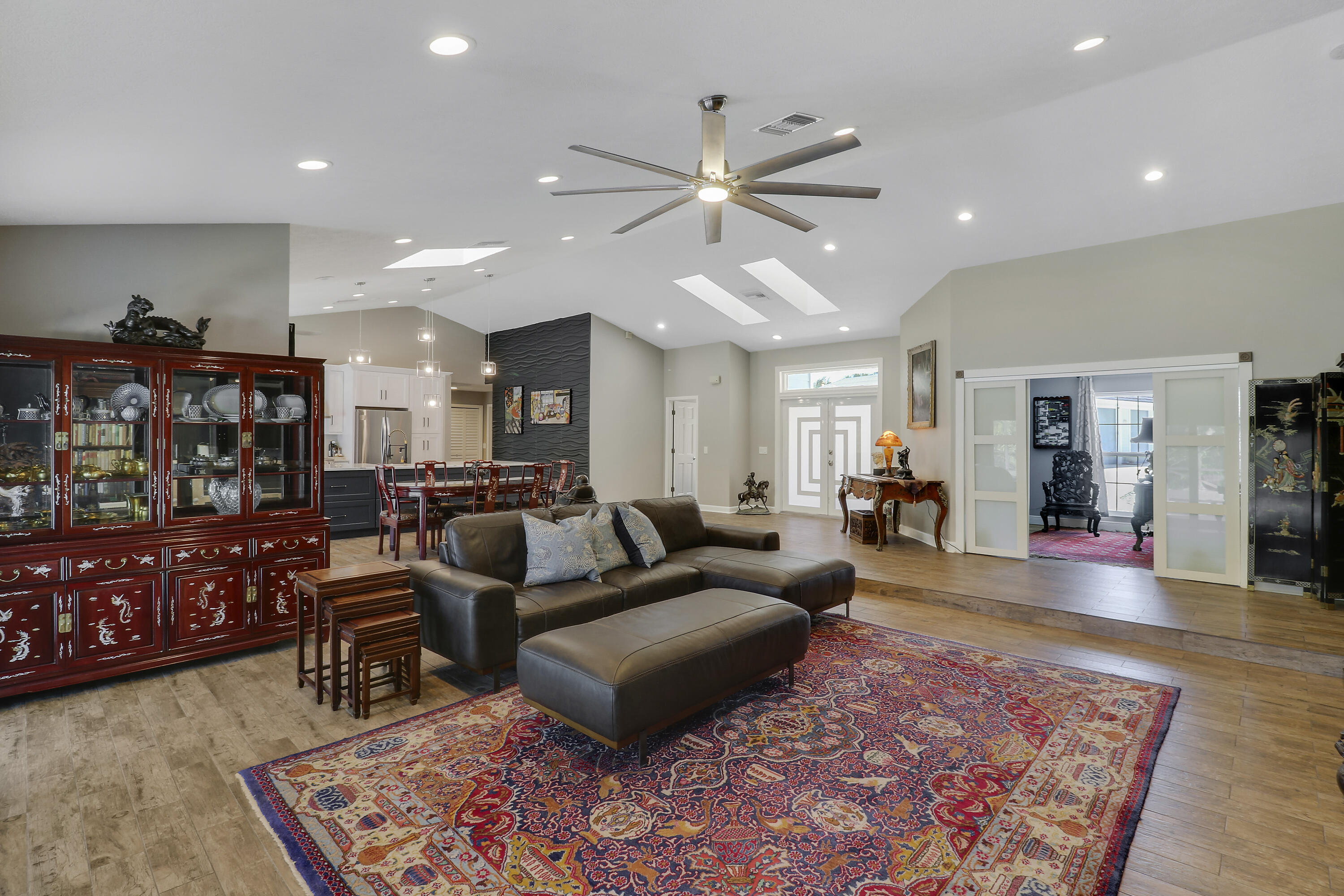 SUGARHILL - Residential