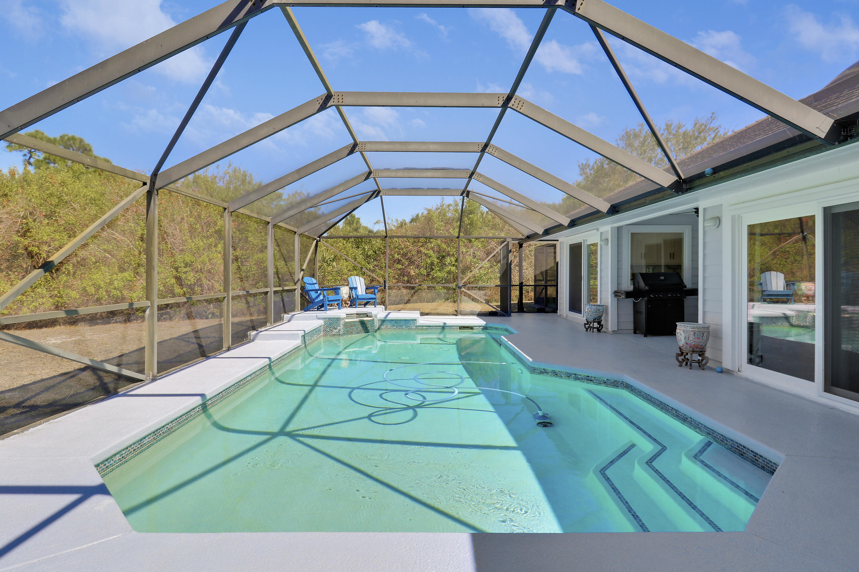 SUGARHILL - Residential