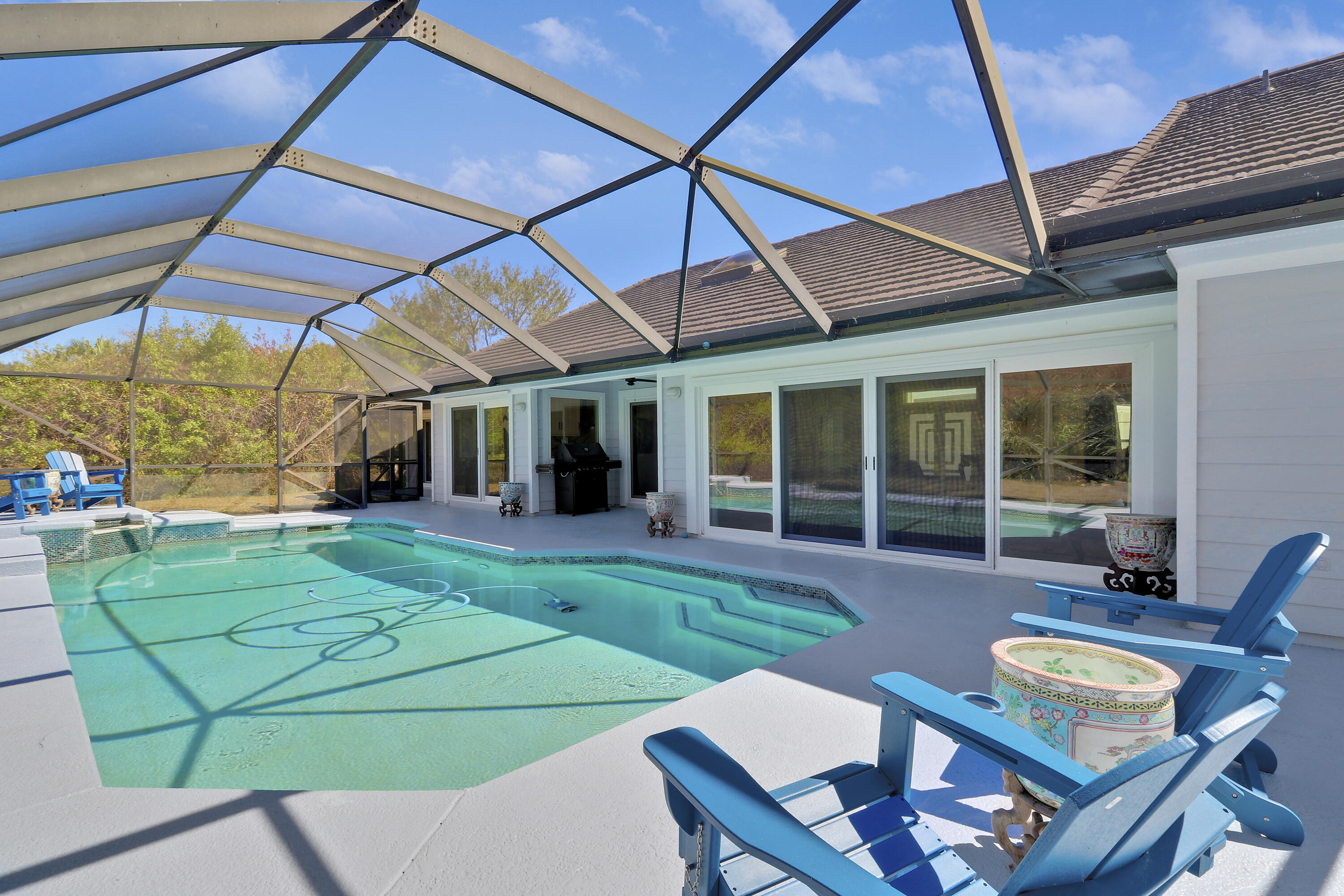 SUGARHILL - Residential