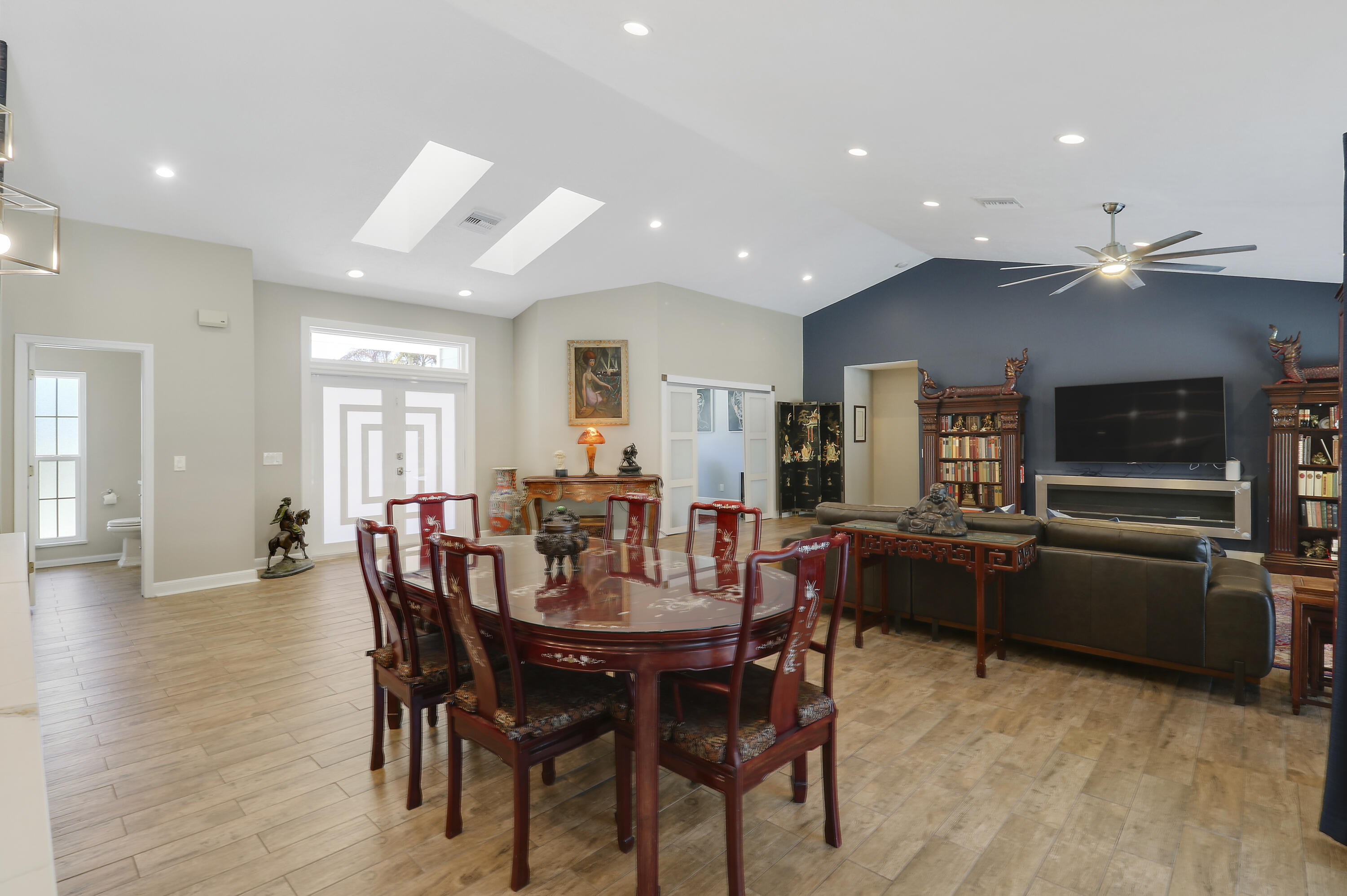 SUGARHILL - Residential