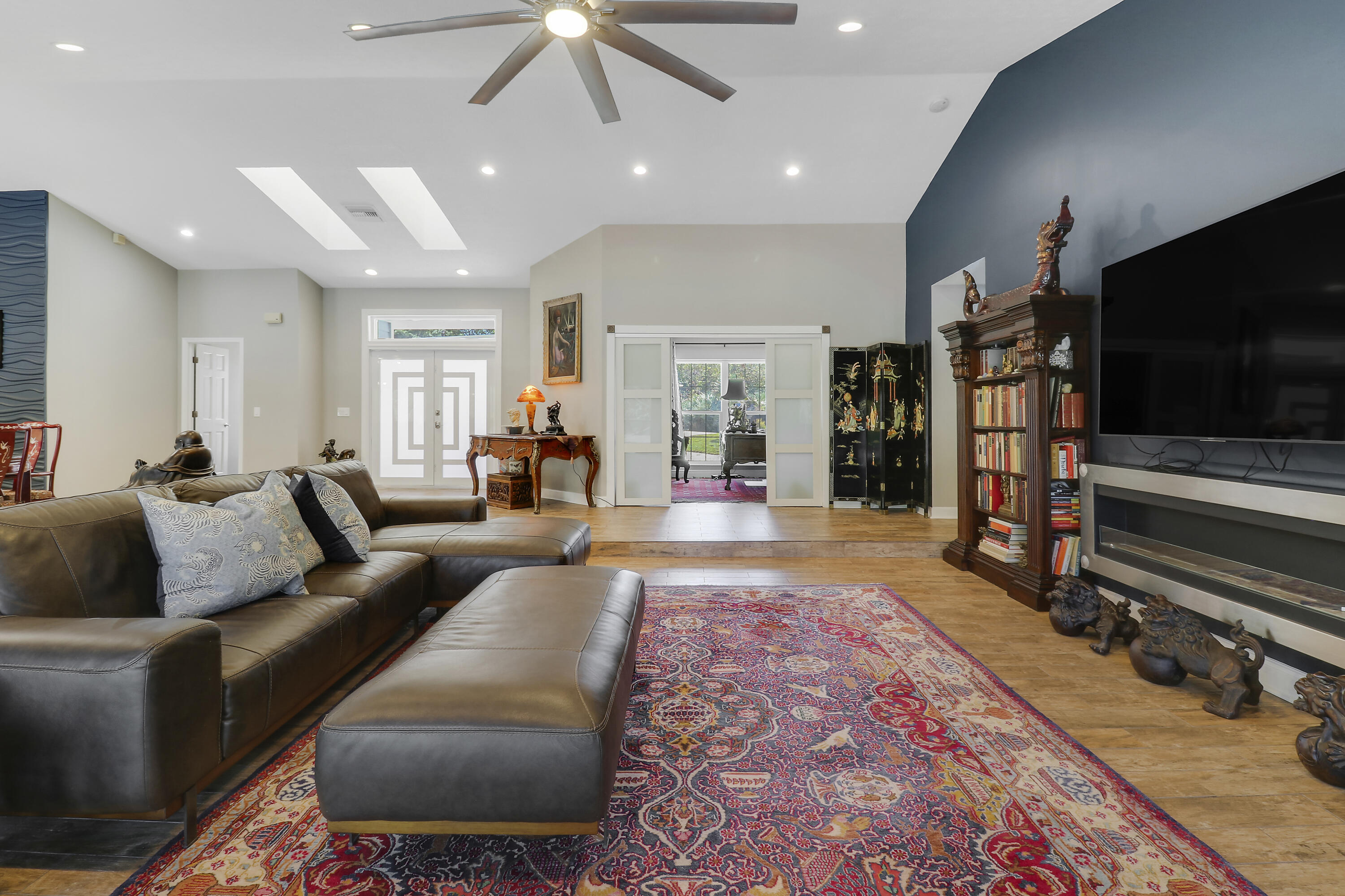 SUGARHILL - Residential