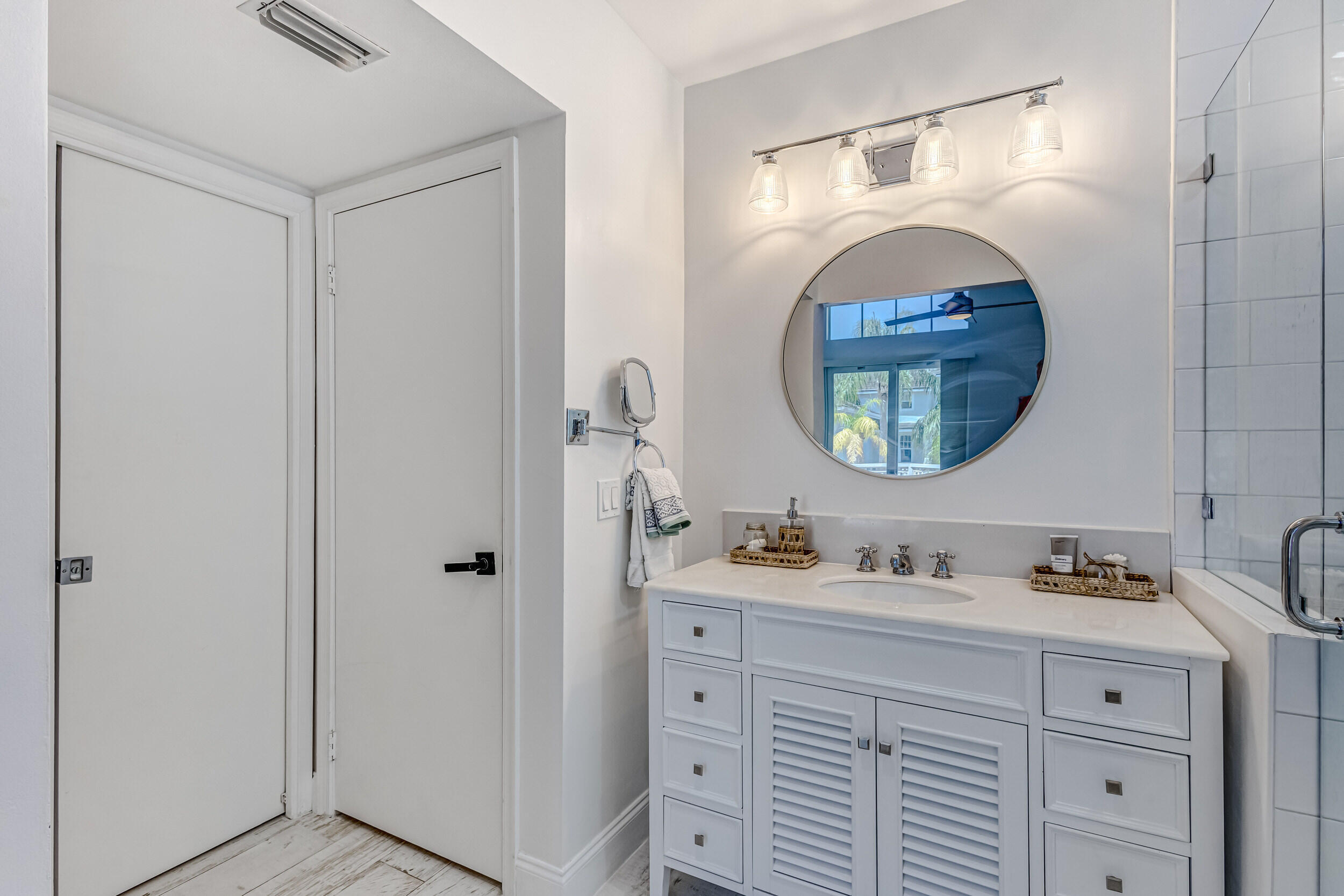 SEA COLONY CONDO - Residential Lease