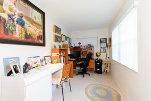 COUNTRY MANORS - Residential