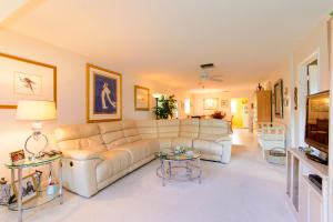 COUNTRY MANORS - Residential