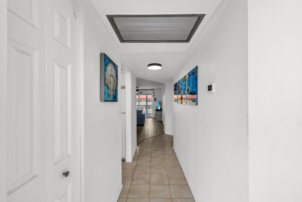 Photo of 5321 NE 24th Terrace #505A, Fort Lauderdale, FL 33308 (MLS # F10530598)