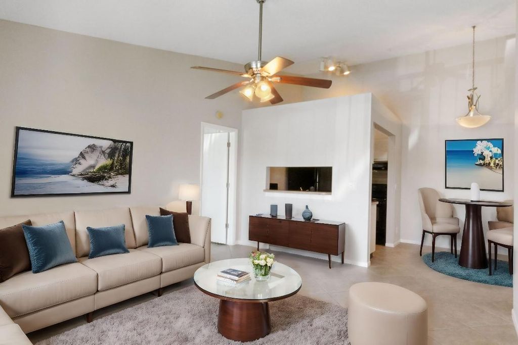 Photo of 6285 Chasewood Drive #E, Jupiter, FL 33458 (MLS # R10990519)